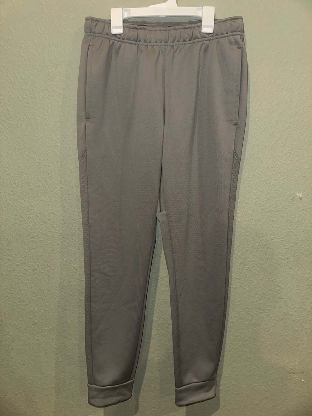 Nike Therma-FIT Tapered Athletic Jogger Pants